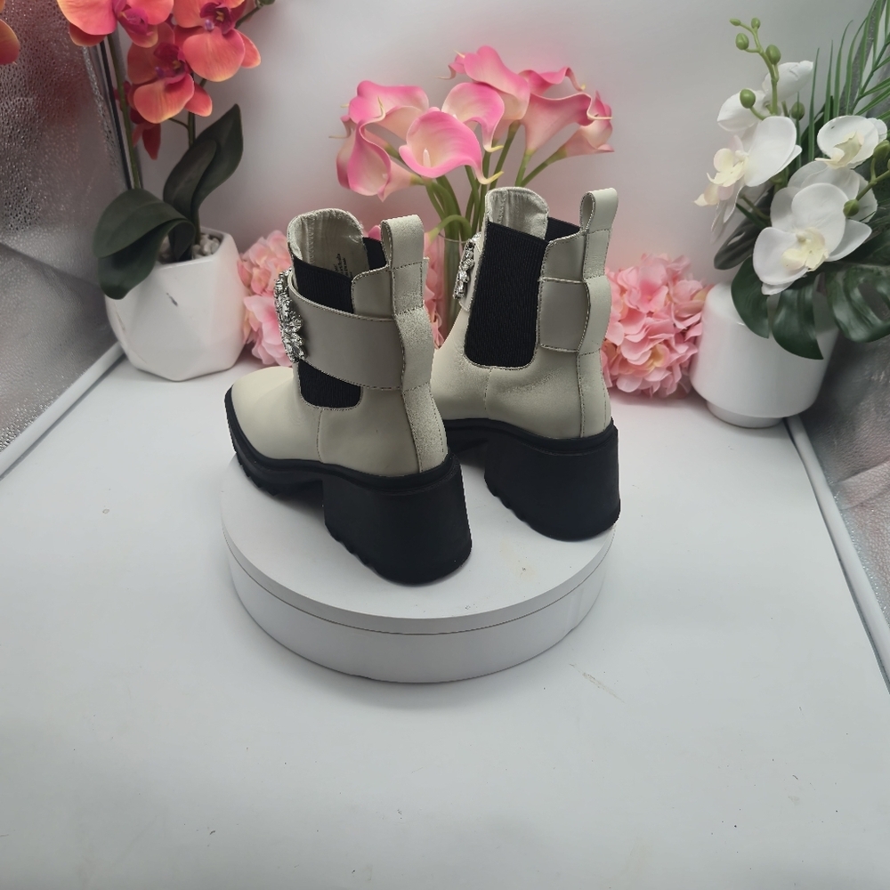 New Karl Lagerfeld Ivory Paris Embellished Platform Cavin Ankle Boots 6.5 - Picture 4 of 14